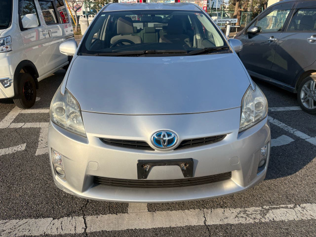 2010 Toyota Prius – thumbnail 2