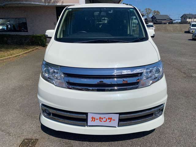 2009 Nissan Serena – thumbnail 3
