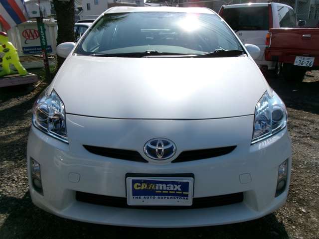 2010 Toyota Prius – thumbnail 2