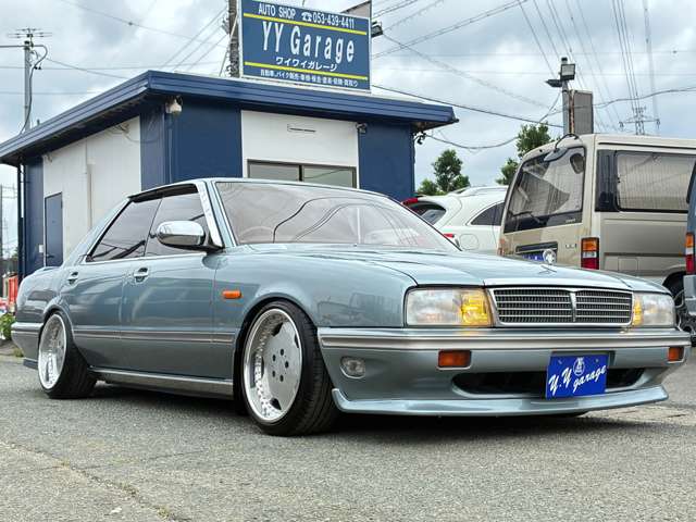 1991 Nissan Cima – thumbnail 3