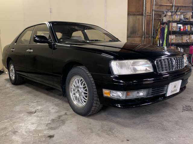 1996 Nissan Cedric – thumbnail 3