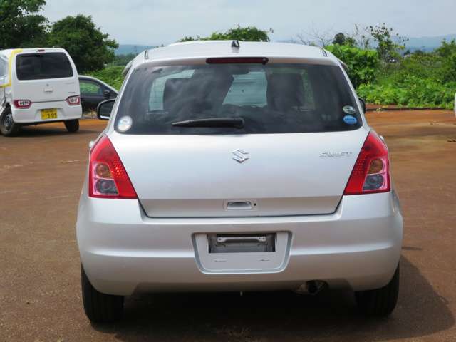 2007 Suzuki Swift – thumbnail 4