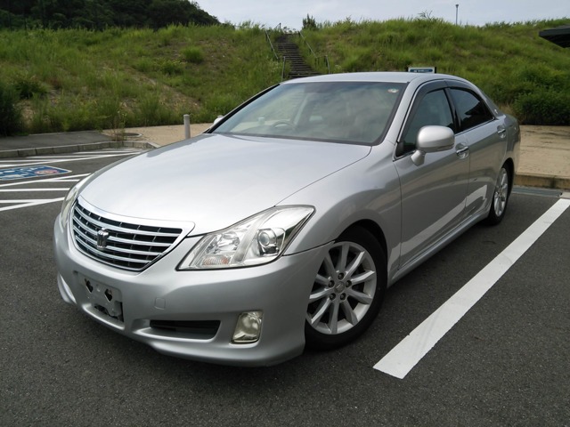 2008 Toyota Crown Royal