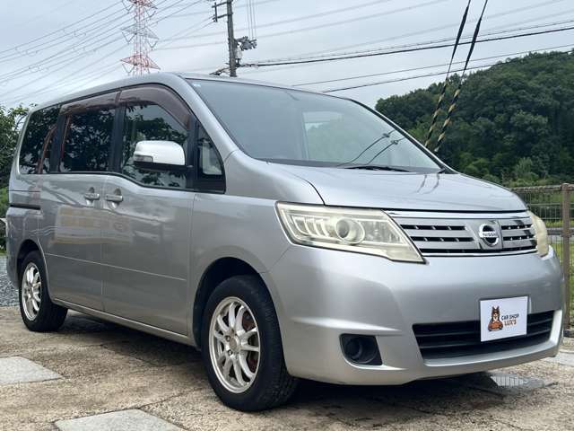 2010 Nissan Serena – thumbnail 3