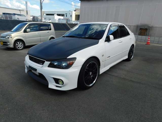 2000 Toyota Altezza – thumbnail 3