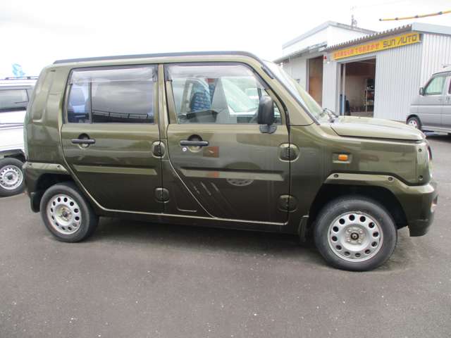 2001 Daihatsu Naked – thumbnail 4