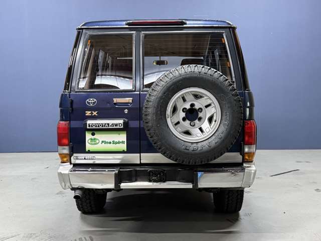 1996 Toyota Land Cruiser 70 – thumbnail 4