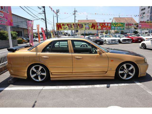 1998 Nissan Skyline – thumbnail 4
