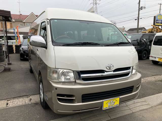 2006 Toyota Hiace – thumbnail 3