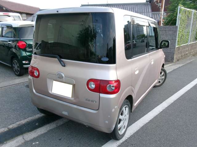 2003 Daihatsu Tanto – thumbnail 4