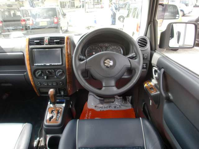 2007 Suzuki Jimny Sierra – thumbnail 3