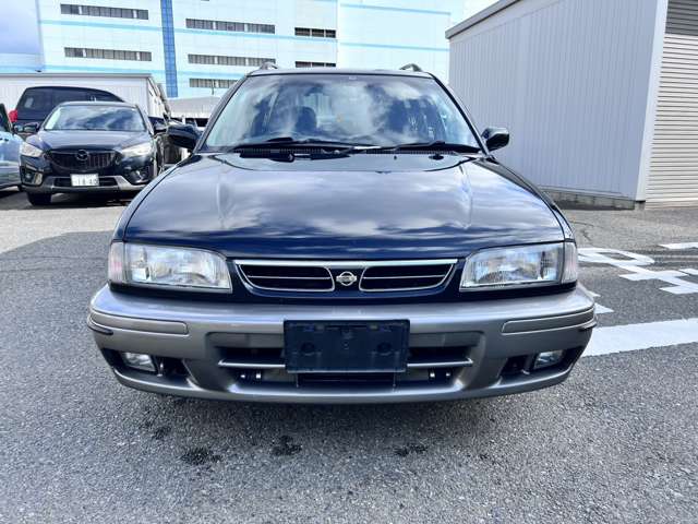 1997 Nissan Avenir – thumbnail 2
