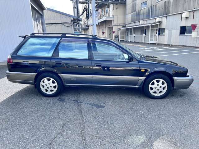 1997 Nissan Avenir – thumbnail 4