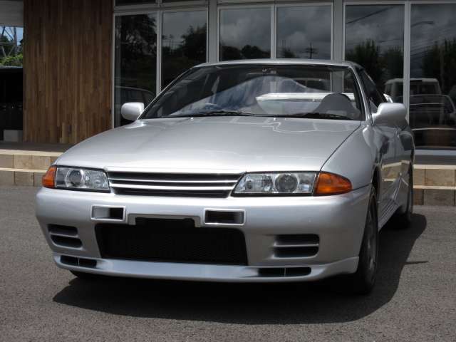 1994 Nissan Skyline GT-R – thumbnail 2
