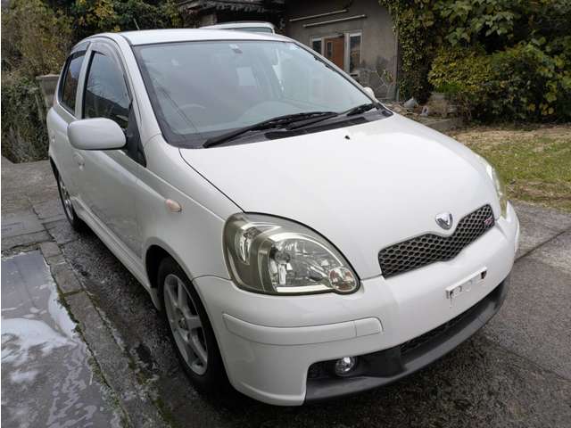 2003 Toyota Vitz – thumbnail 2