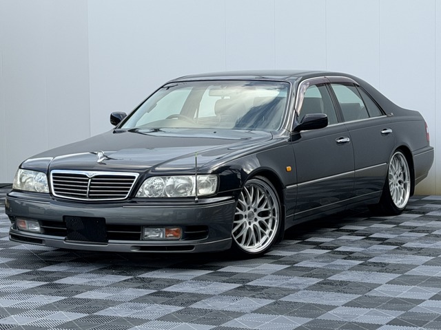 1996 Nissan Cima – thumbnail 4