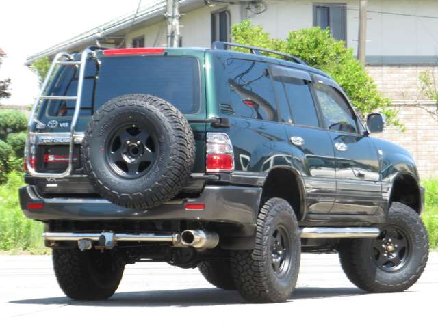 2002 Toyota Land Cruiser 100 – thumbnail 2