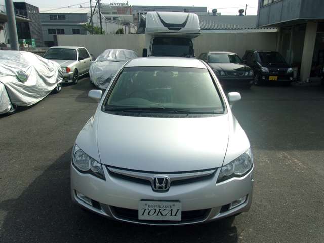 2005 Honda Civic Sedan – thumbnail 2