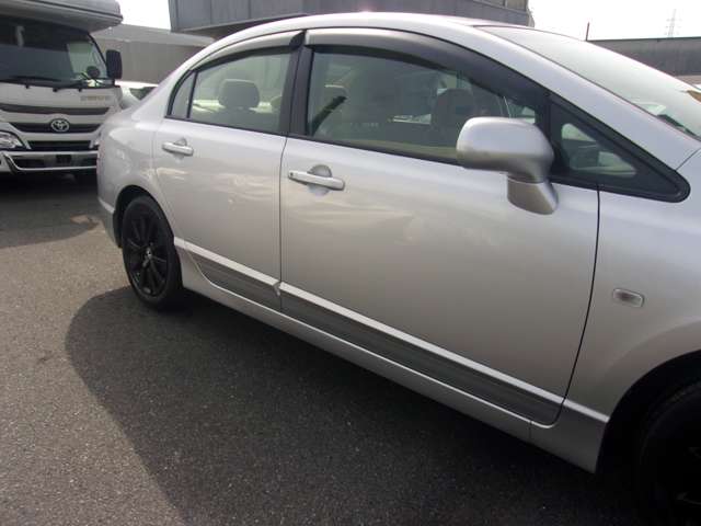 2005 Honda Civic Sedan – thumbnail 4