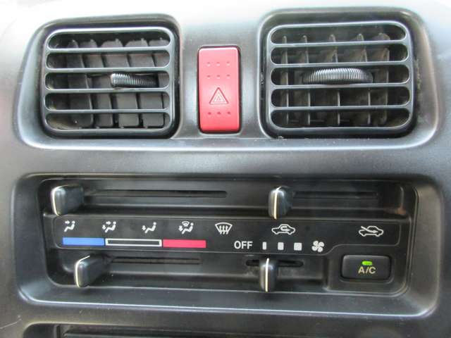 2005 Suzuki Carry – thumbnail 3
