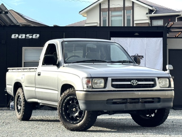 2003 Toyota Hilux