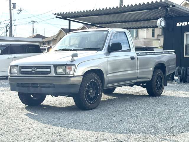 2003 Toyota Hilux – thumbnail 4