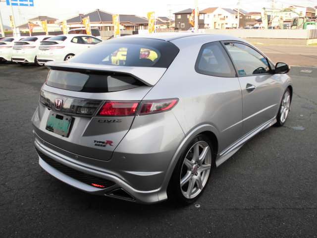 2009 Honda Civic Type R Euro – thumbnail 2