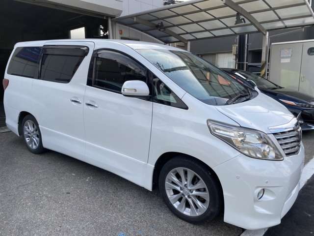 2008 Toyota Alphard – thumbnail 4