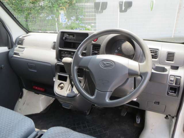 2008 Daihatsu Hijet Cargo – thumbnail 3