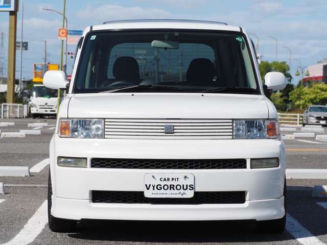 2003 Toyota bB – thumbnail 3