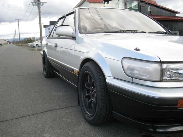 1991 Nissan Bluebird – thumbnail 4