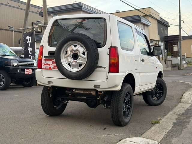2004 Suzuki Jimny – thumbnail 4