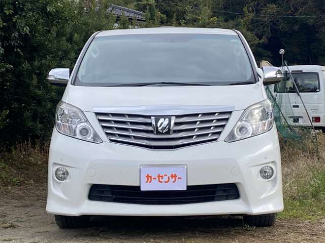 2010 Toyota Alphard – thumbnail 2