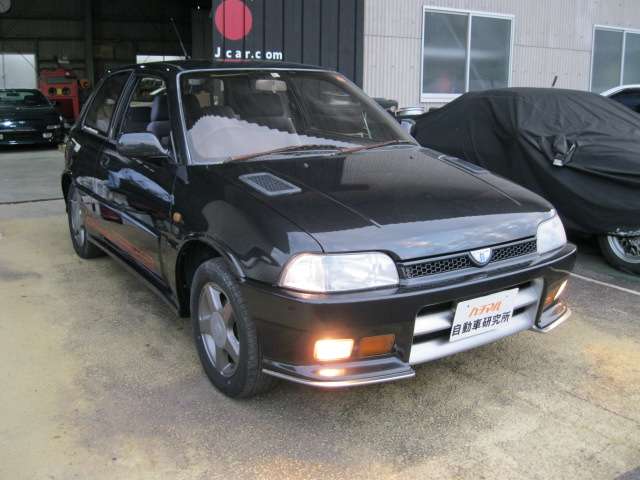 1996 Daihatsu Charade – thumbnail 3