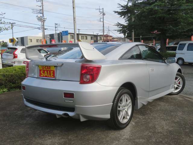2005 Toyota Celica – thumbnail 2
