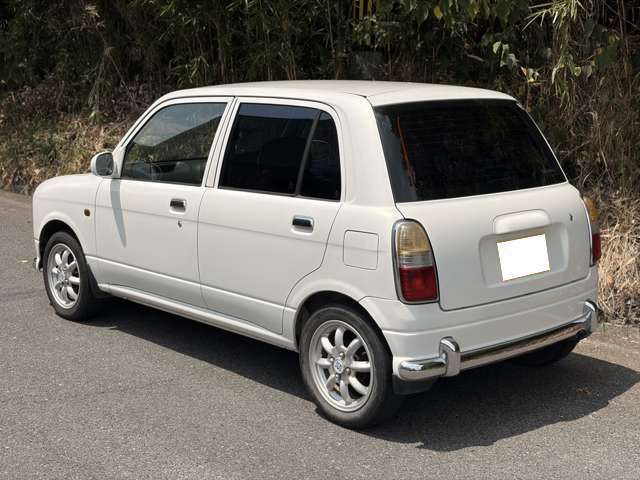 1999 Daihatsu Mira Gino – thumbnail 4