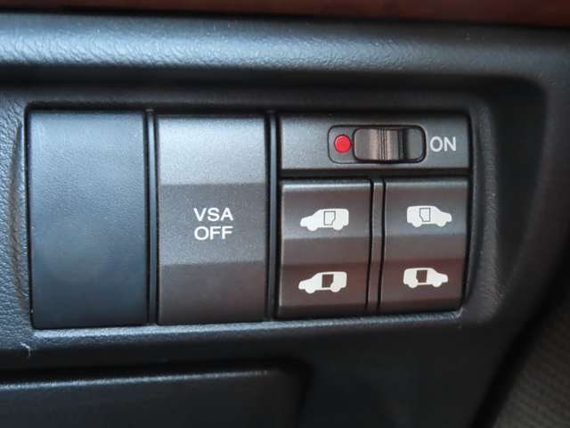 2008 Honda Elysion – thumbnail 3