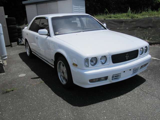1995 Nissan Cedric – thumbnail 3