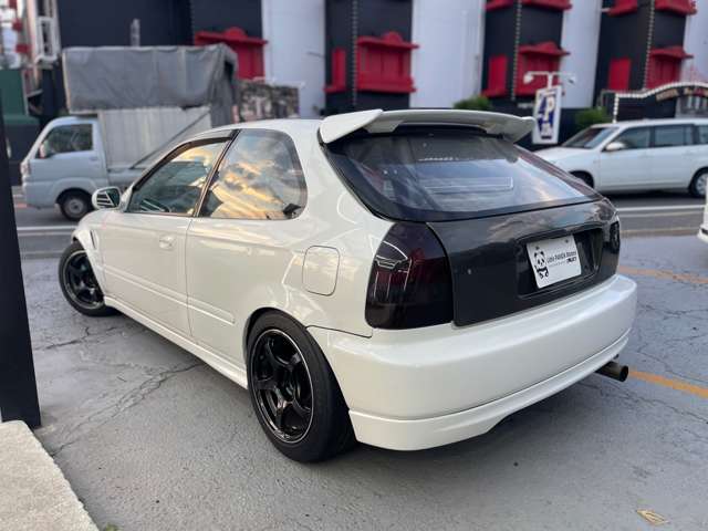 2000 Honda Civic Type R – thumbnail 3