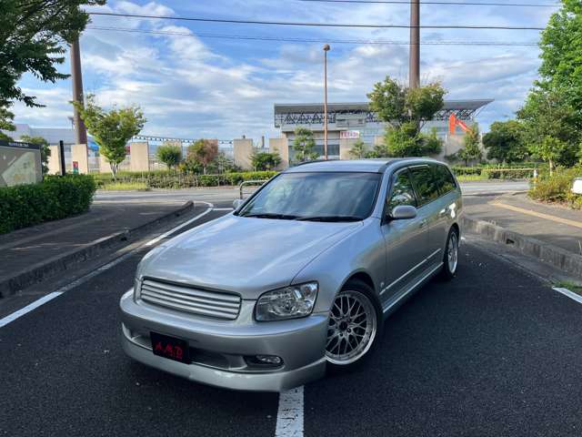 2001 Nissan Stagea – thumbnail 2
