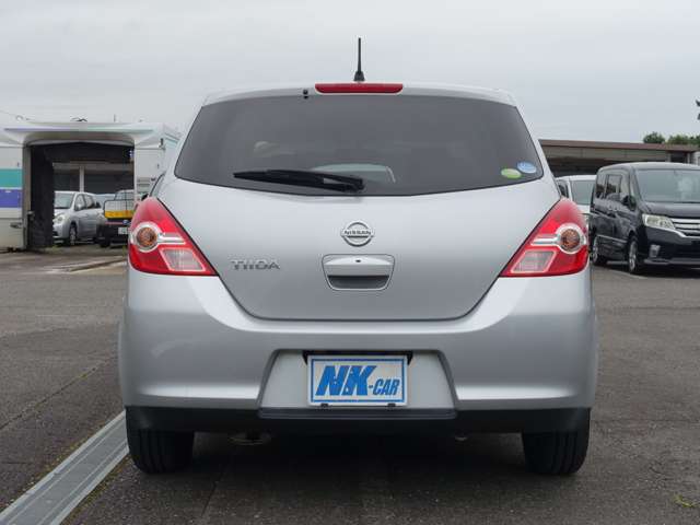 2009 Nissan Tiida – thumbnail 3