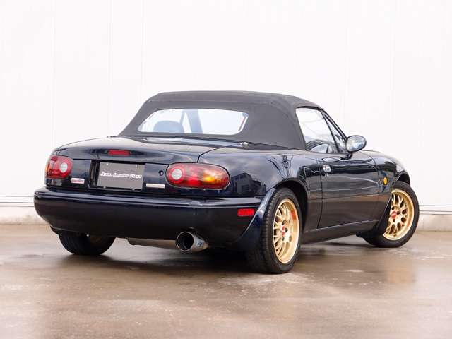 1995 Mazda Roadster – thumbnail 2