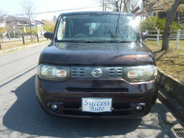 2009 Nissan Cube – thumbnail 2