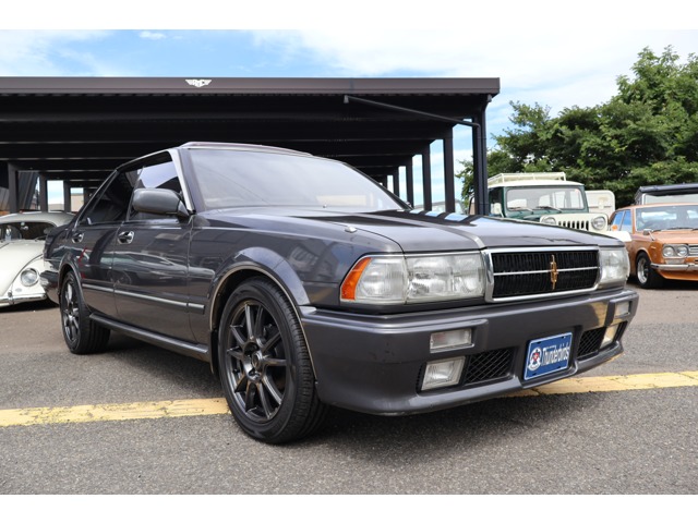 1990 Nissan Cedric