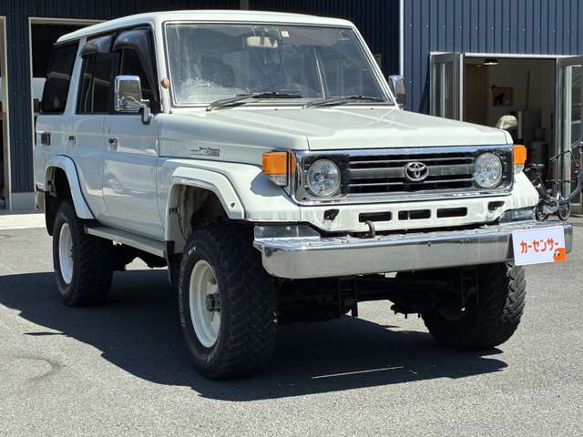 1998 Toyota Land Cruiser 70 – thumbnail 3