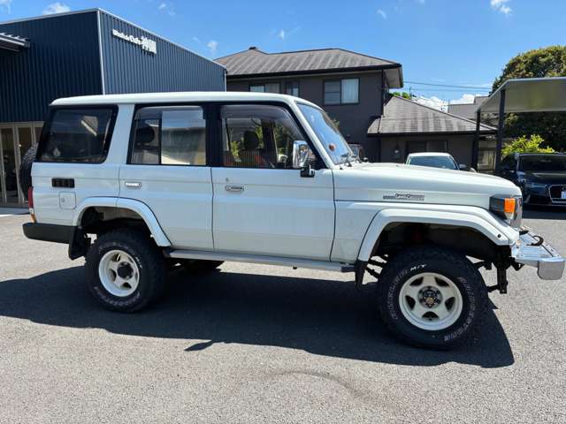 1998 Toyota Land Cruiser 70 – thumbnail 4