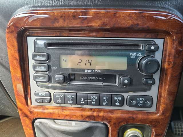 2001 Daihatsu Mira Gino – thumbnail 3