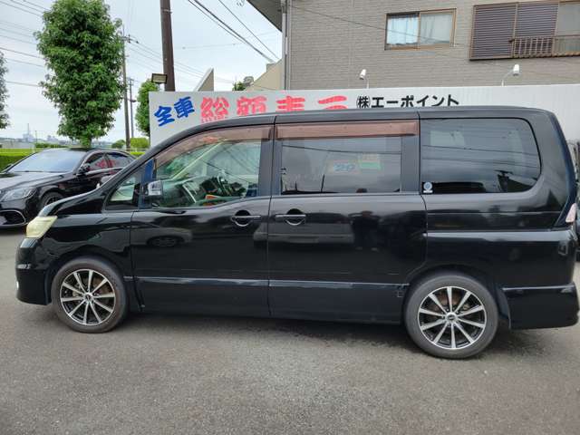 2009 Nissan Serena – thumbnail 4