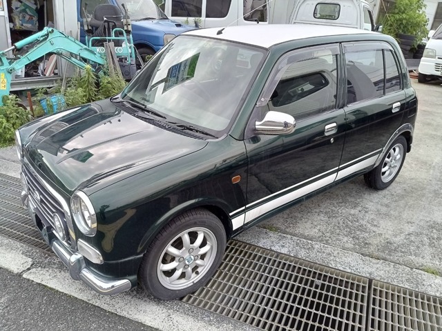 2001 Daihatsu Mira Gino