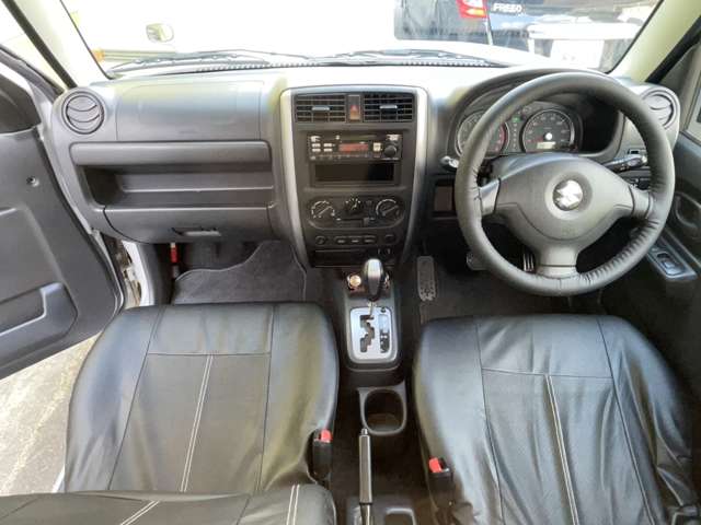 2005 Suzuki Jimny – thumbnail 3